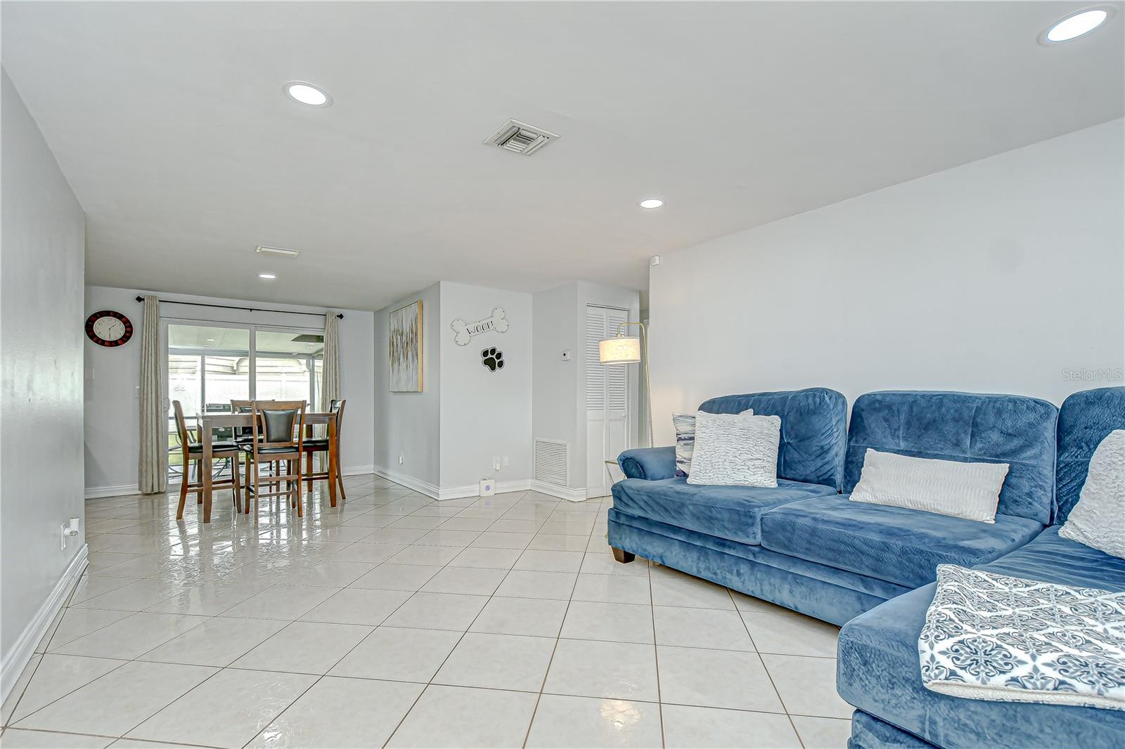 Image 8 of 38 For 6807 Monique Avenue