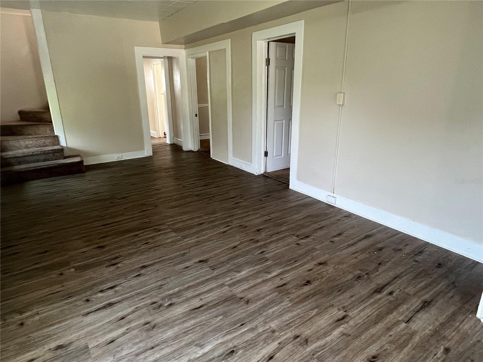 Image 2 of 5 For 347 8th Street Ne