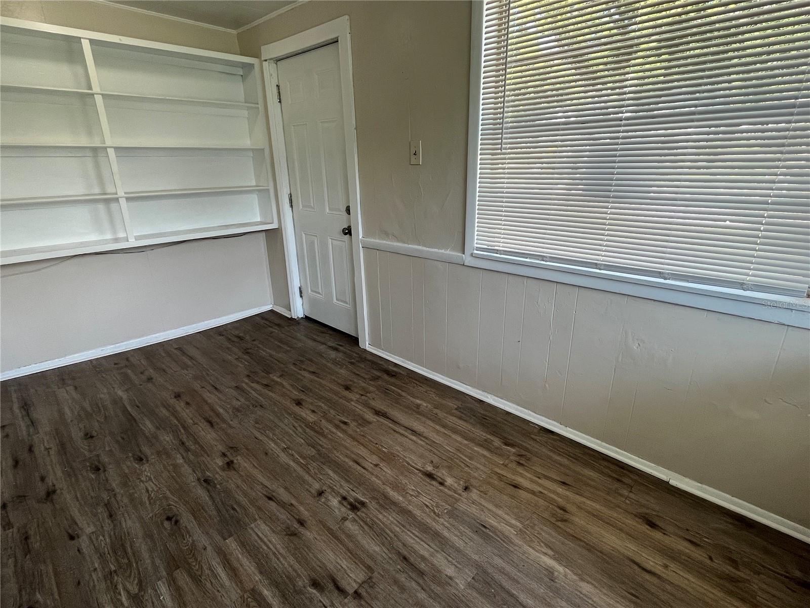 Image 5 of 5 For 347 8th Street Ne