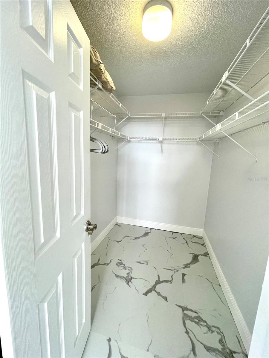 Listing photo id 19 for 1380 Gulf Boulevard 805