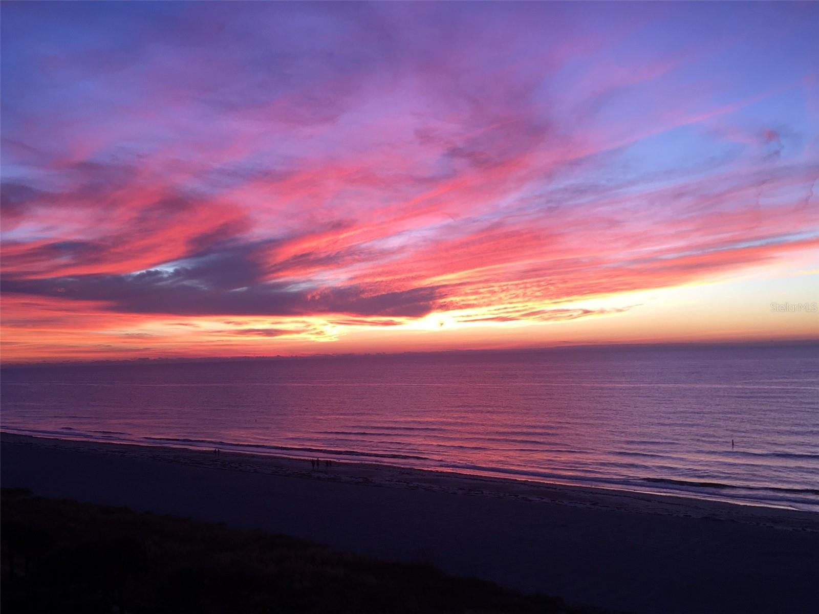 Listing photo id 49 for 1380 Gulf Boulevard 805