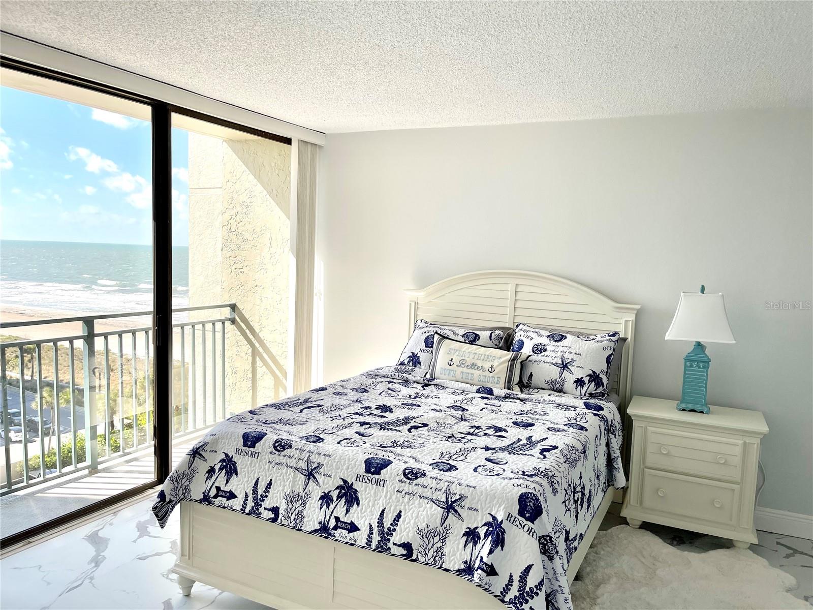Listing photo id 54 for 1380 Gulf Boulevard 805