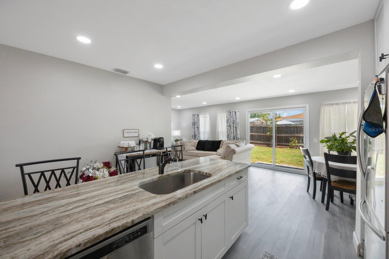 Image 13 of 39 For 8339 75th Avenue