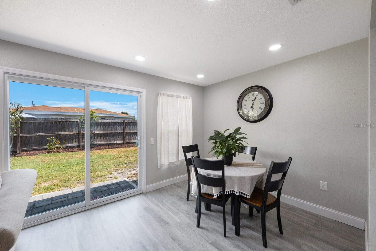 Image 18 of 39 For 8339 75th Avenue