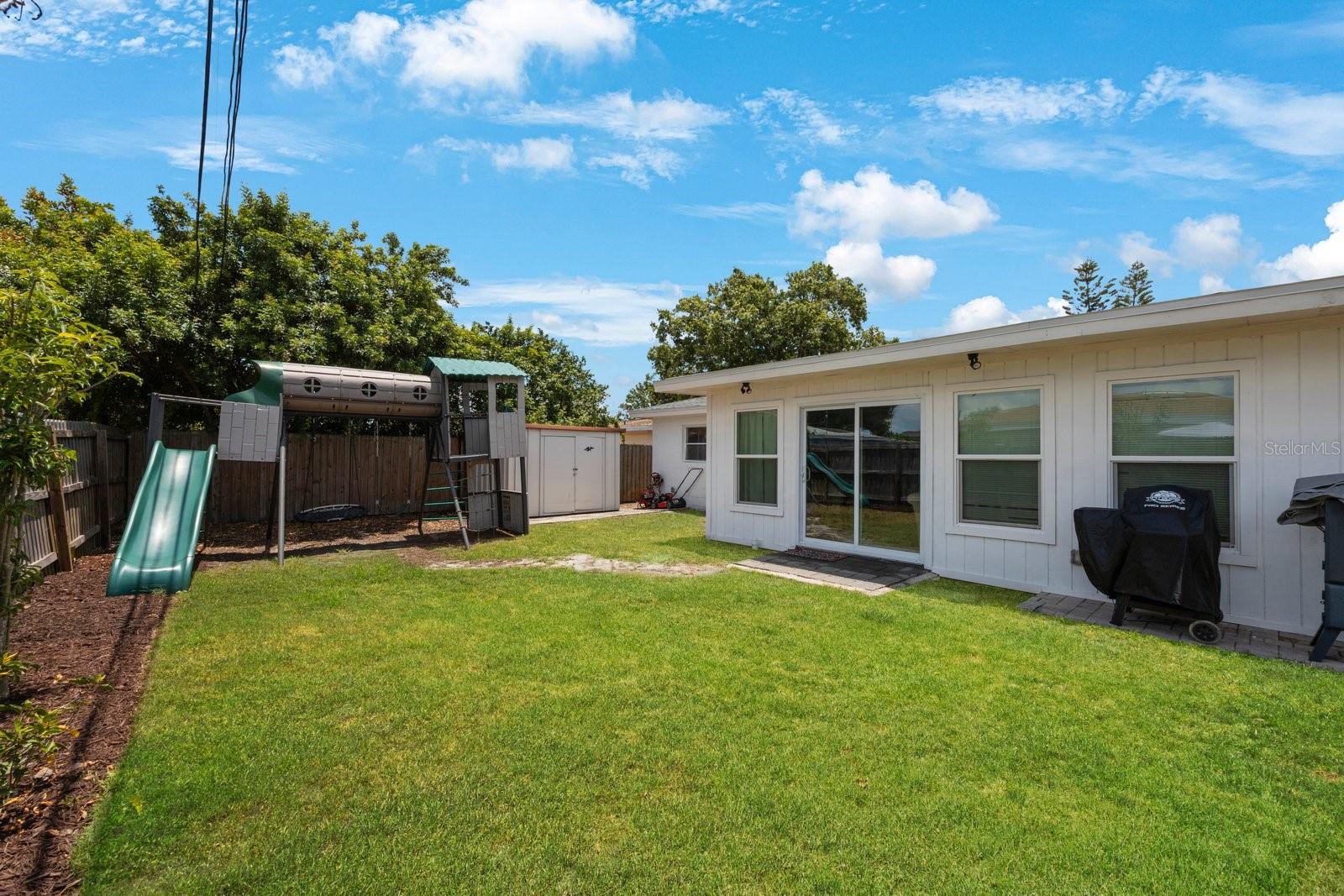 Image 39 of 39 For 8339 75th Avenue