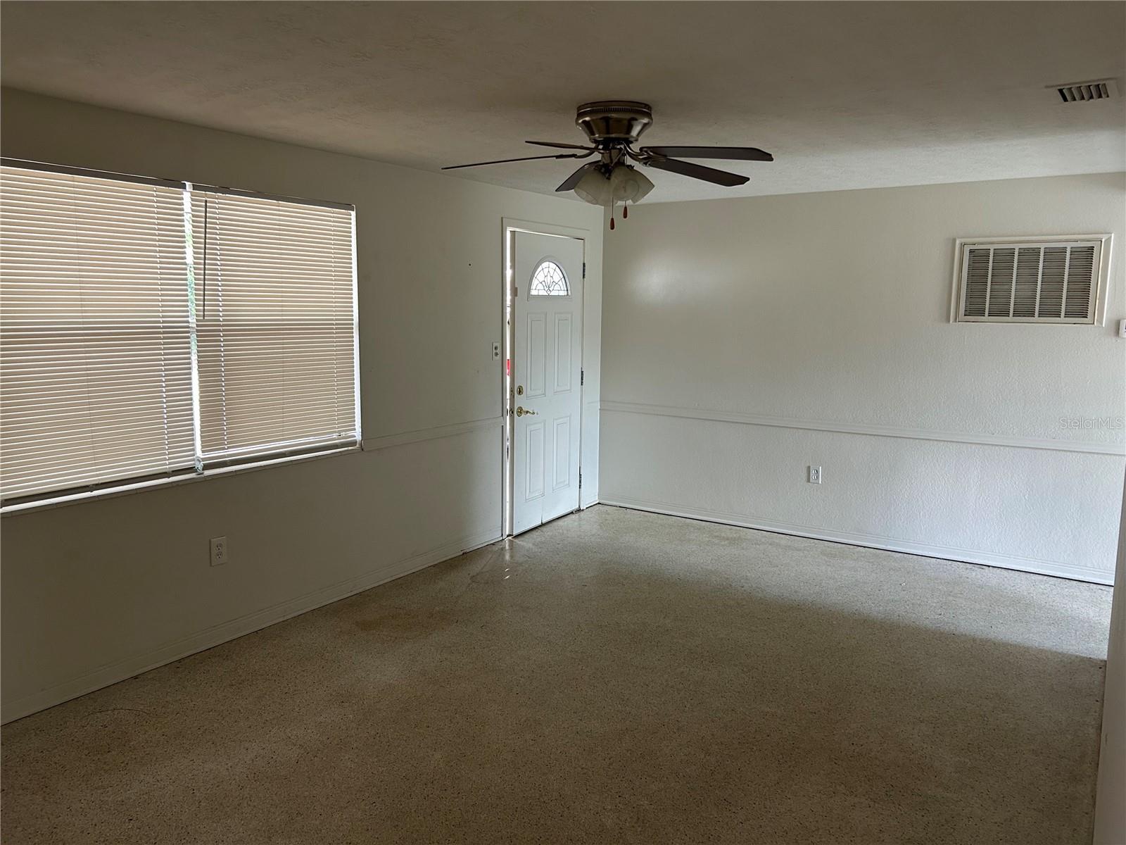 Image 4 of 10 For 2030 Hess Drive
