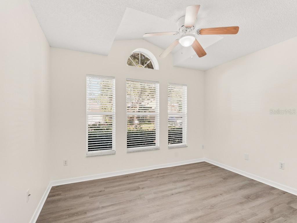 Image 23 of 59 For 1253 25th Terrace Sw