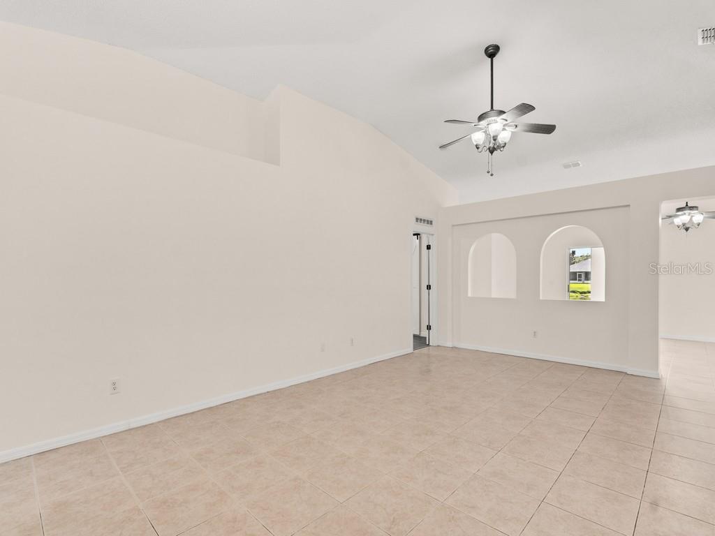 Image 4 of 59 For 1253 25th Terrace Sw