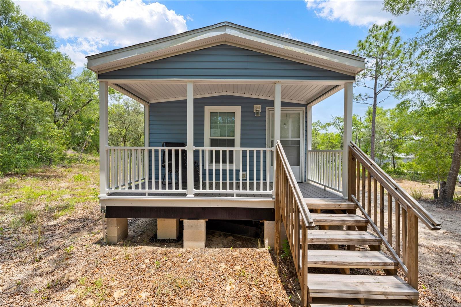 Listing photo id 0 for 4724 Forest Lake Drive