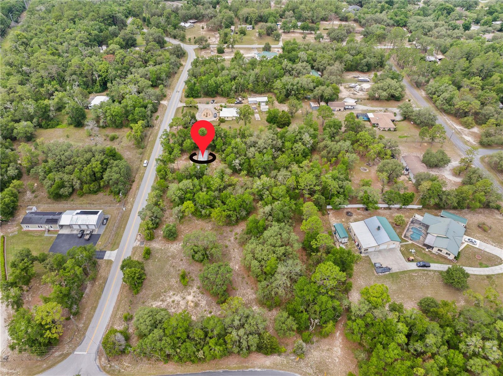 Listing photo id 34 for 4724 Forest Lake Drive