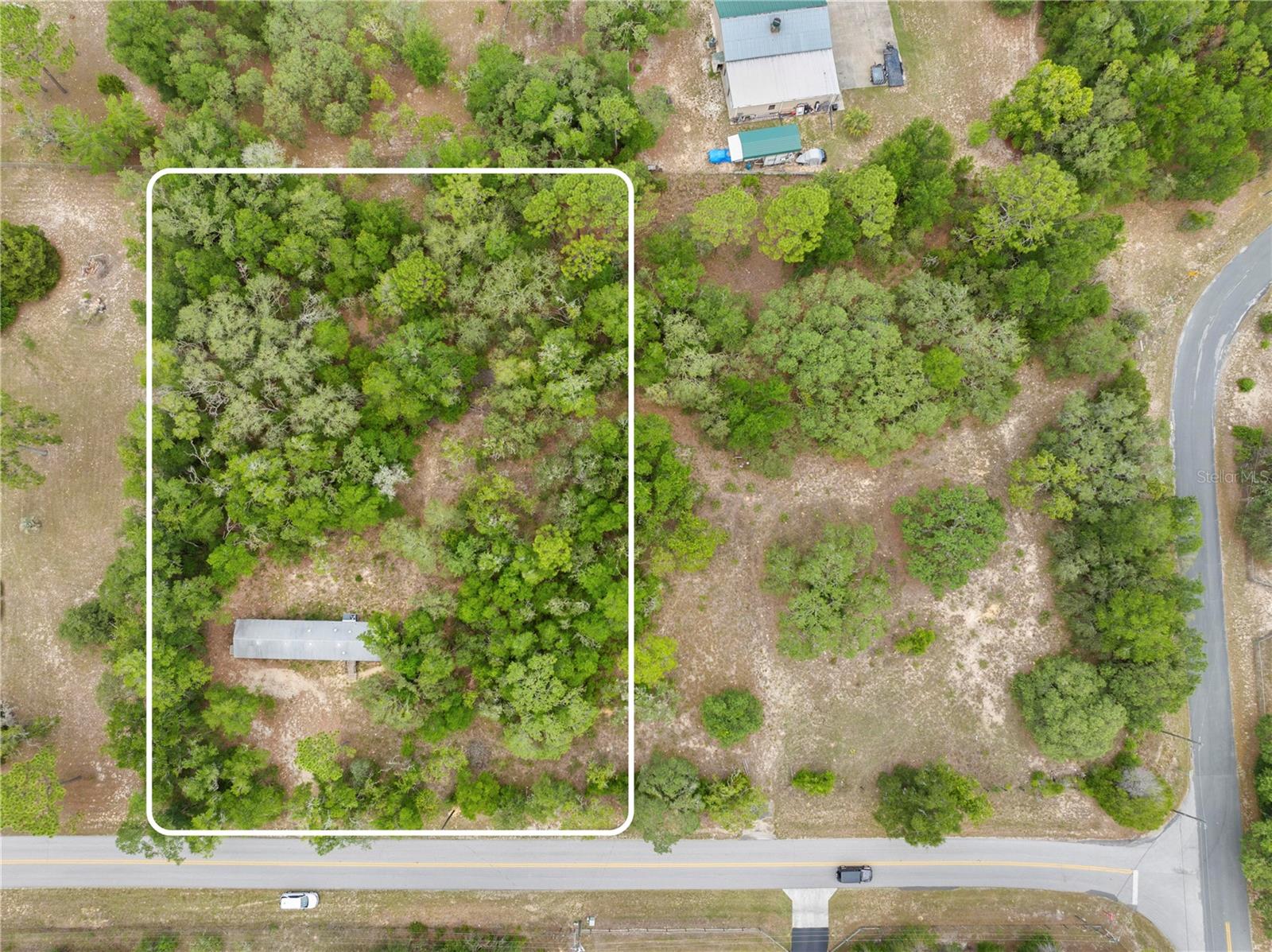 Listing photo id 2 for 4724 Forest Lake Drive