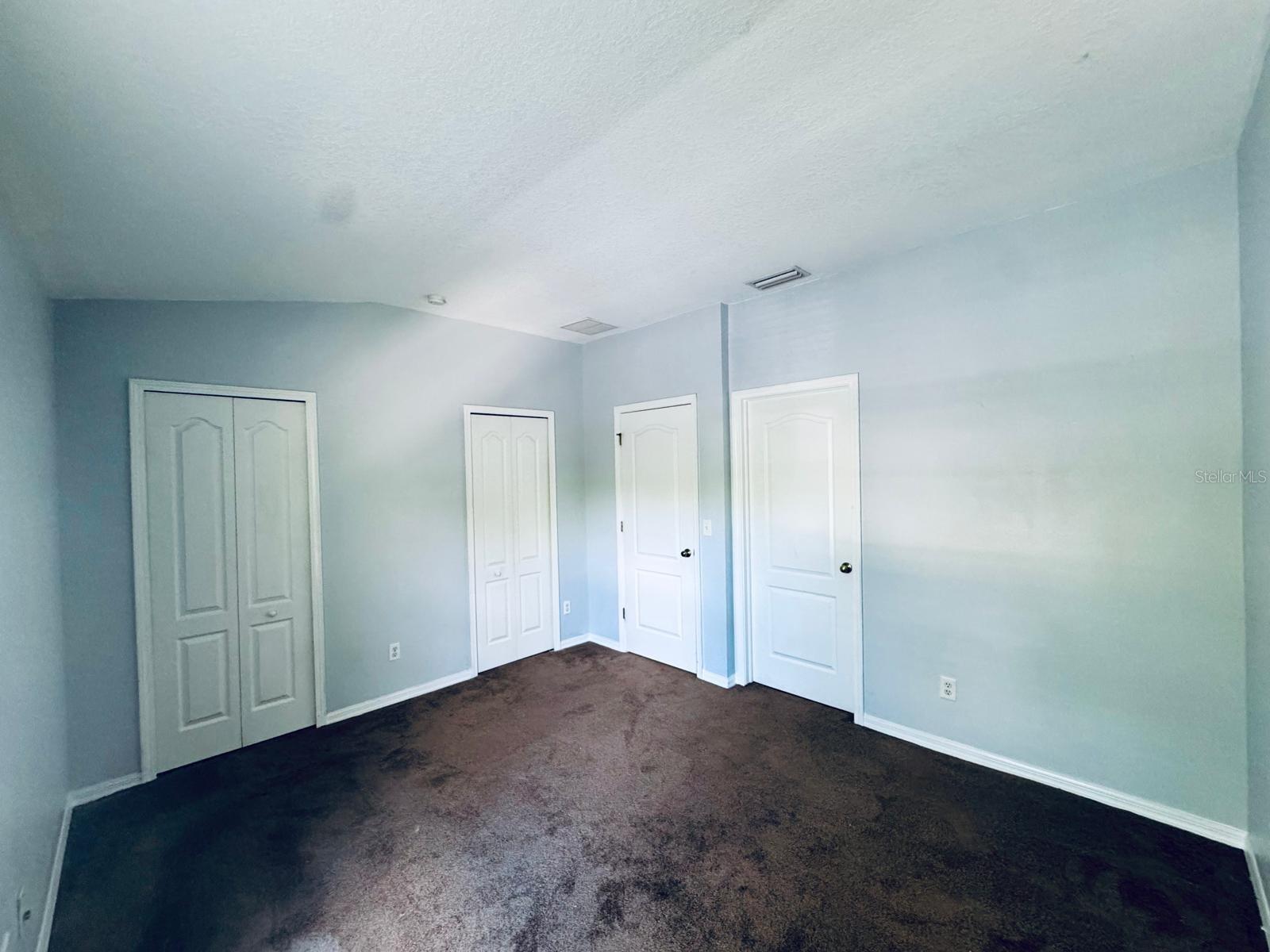 Image 11 of 22 For 15833 Fishhawk Falls Drive