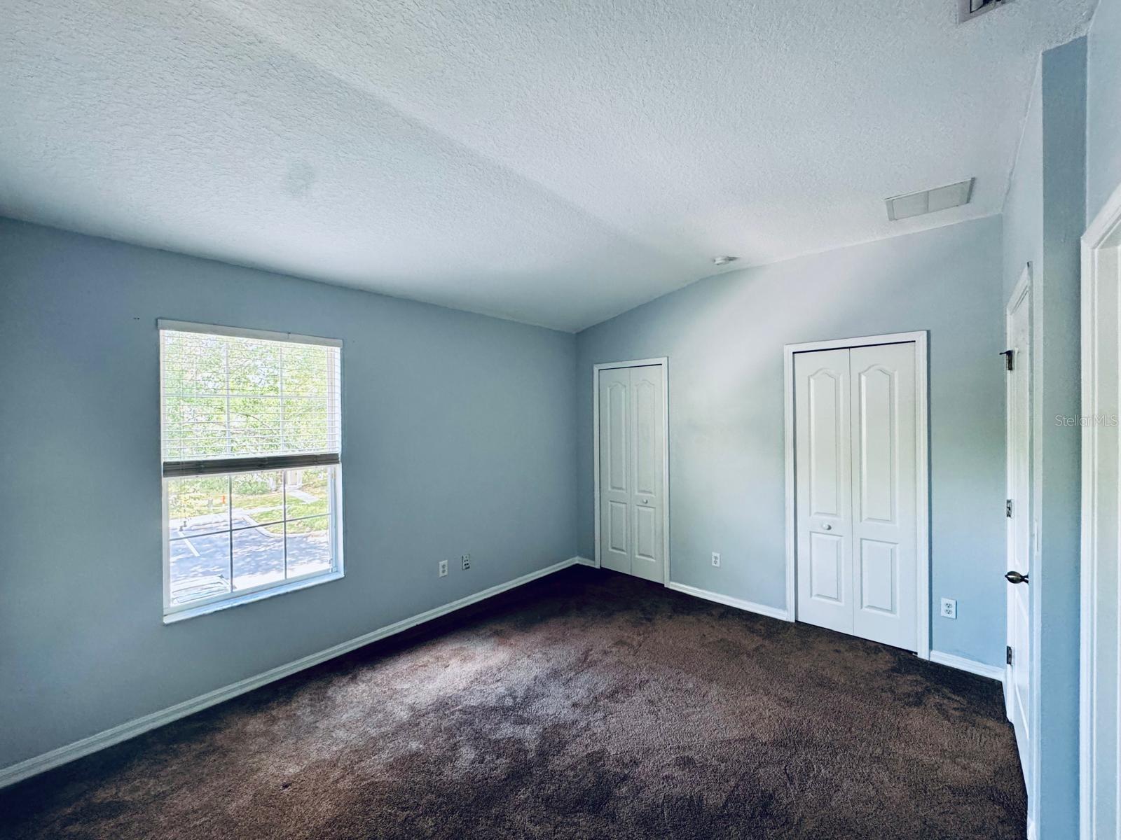 Image 14 of 22 For 15833 Fishhawk Falls Drive