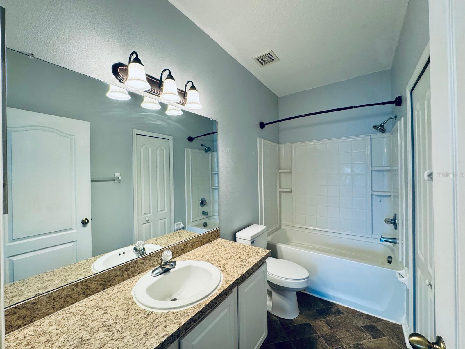Image 15 of 22 For 15833 Fishhawk Falls Drive