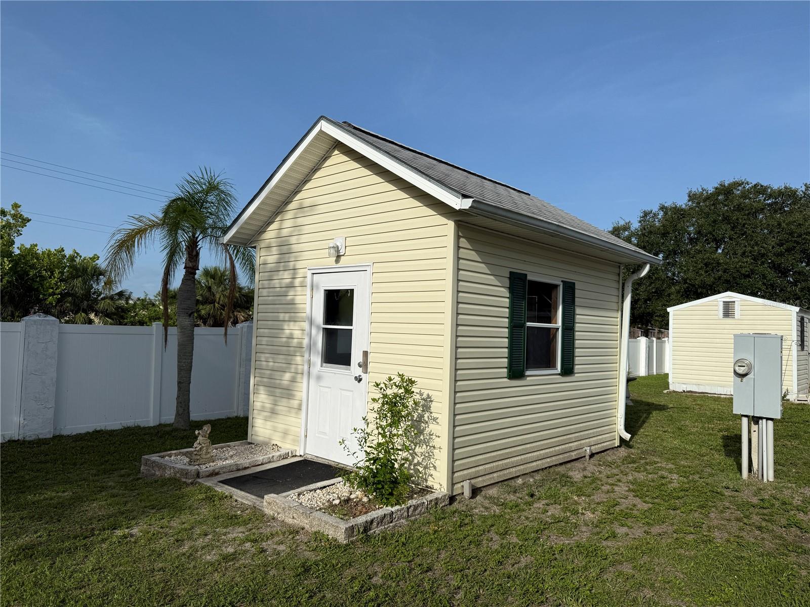 Image 22 of 33 For 250 Port Royal Lane