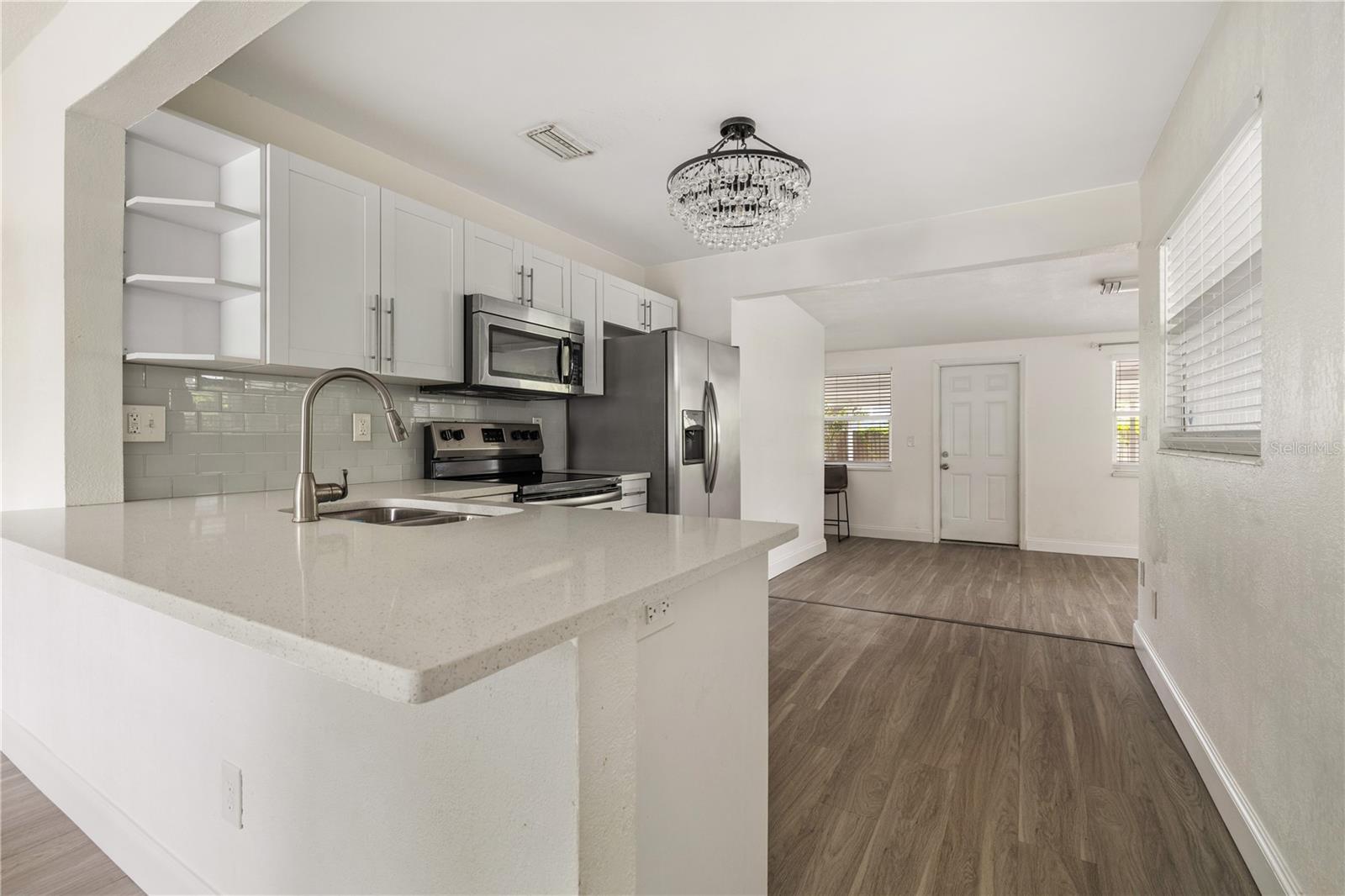 Image 6 of 23 For 2204 Idlewild Avenue