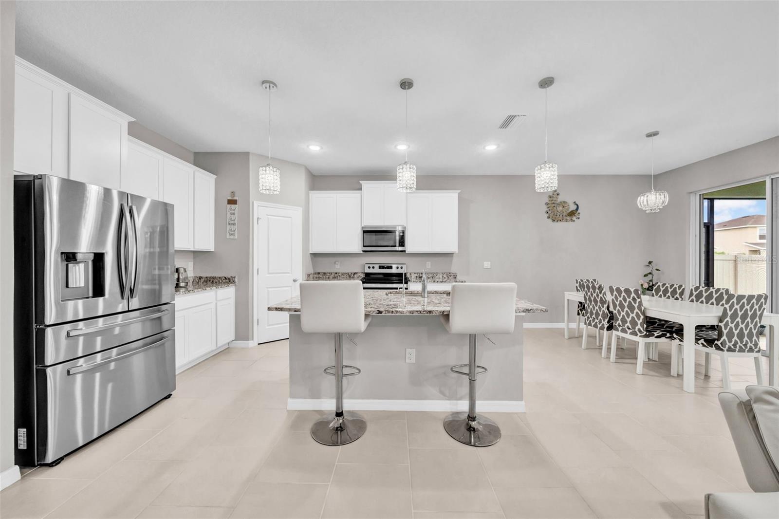 Listing photo id 13 for 32136 Conchshell Sail Street