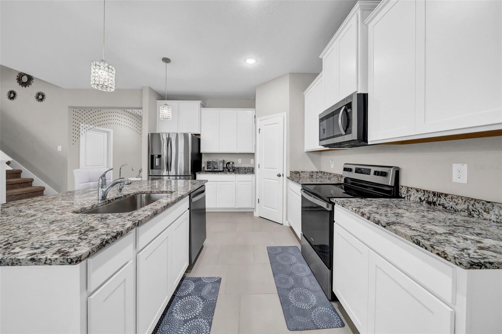 Listing photo id 15 for 32136 Conchshell Sail Street