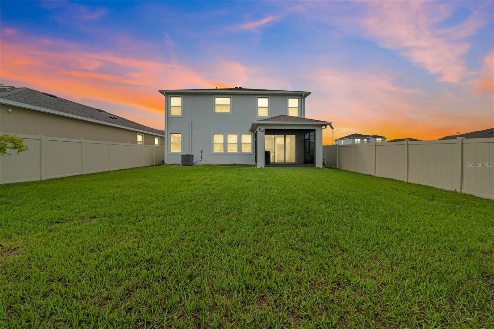 Listing photo id 0 for 32136 Conchshell Sail Street