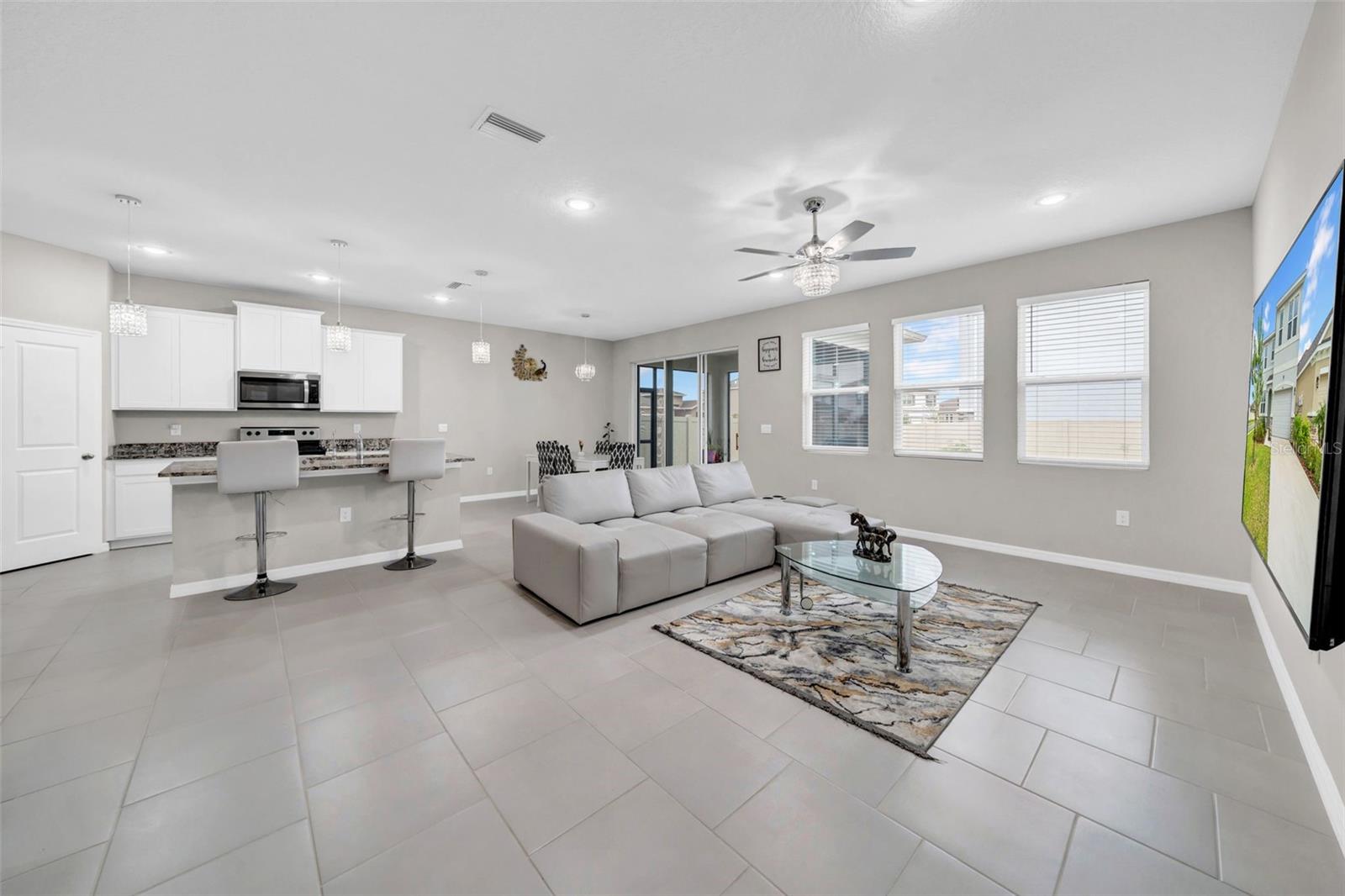 Listing photo id 22 for 32136 Conchshell Sail Street
