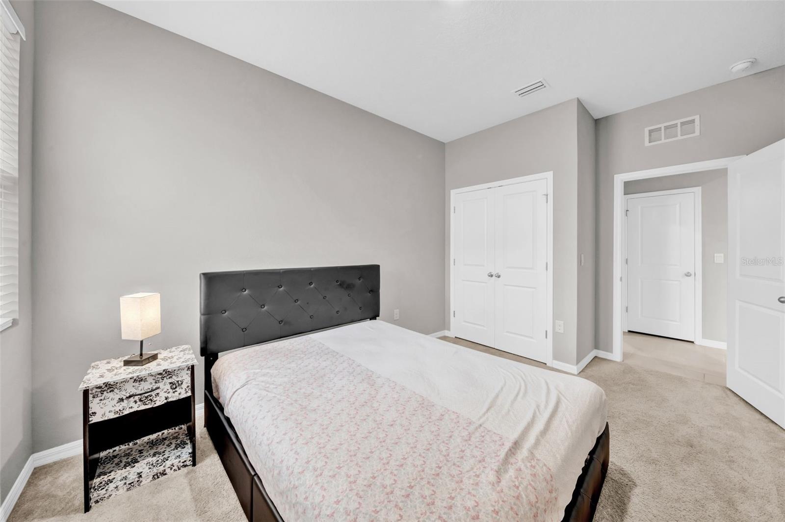 Listing photo id 27 for 32136 Conchshell Sail Street