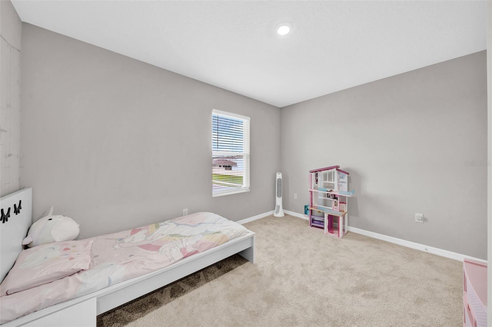 Listing photo id 29 for 32136 Conchshell Sail Street