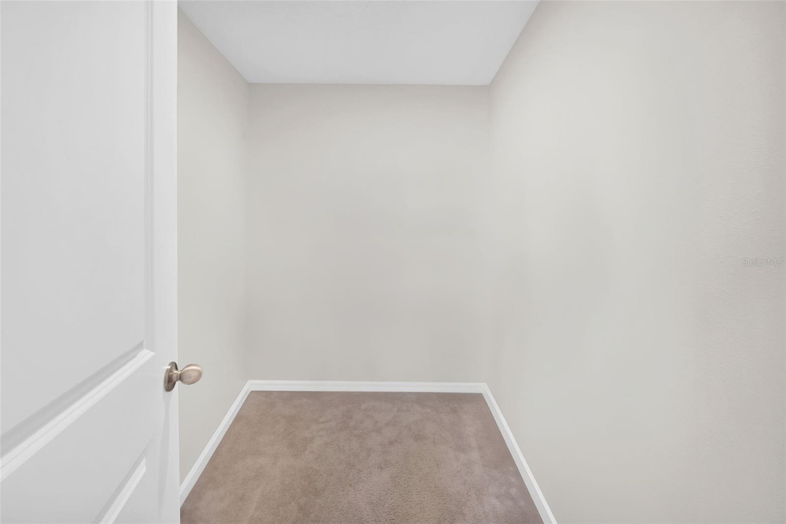 Listing photo id 38 for 32136 Conchshell Sail Street