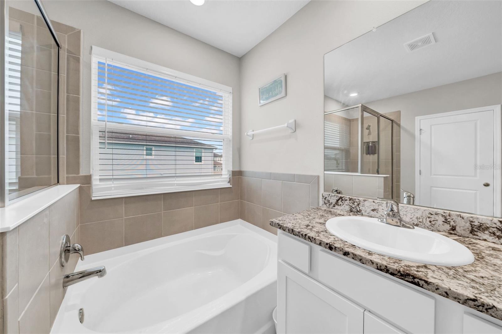 Listing photo id 39 for 32136 Conchshell Sail Street