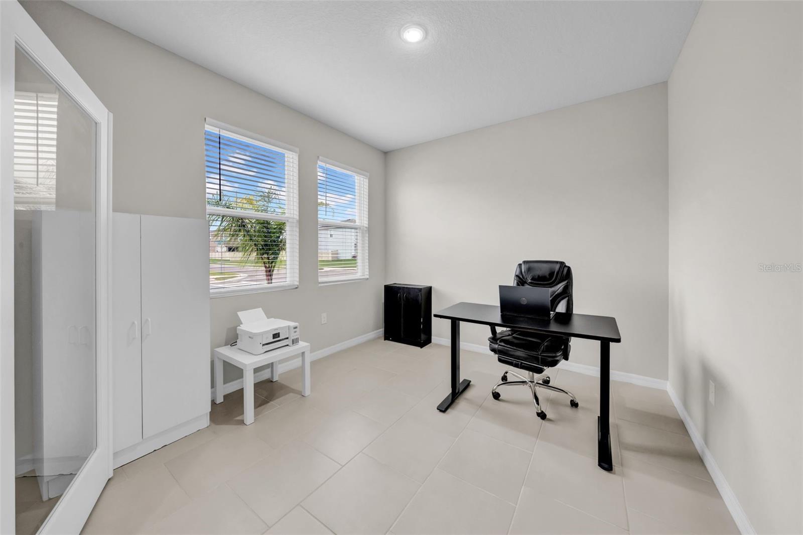 Listing photo id 7 for 32136 Conchshell Sail Street