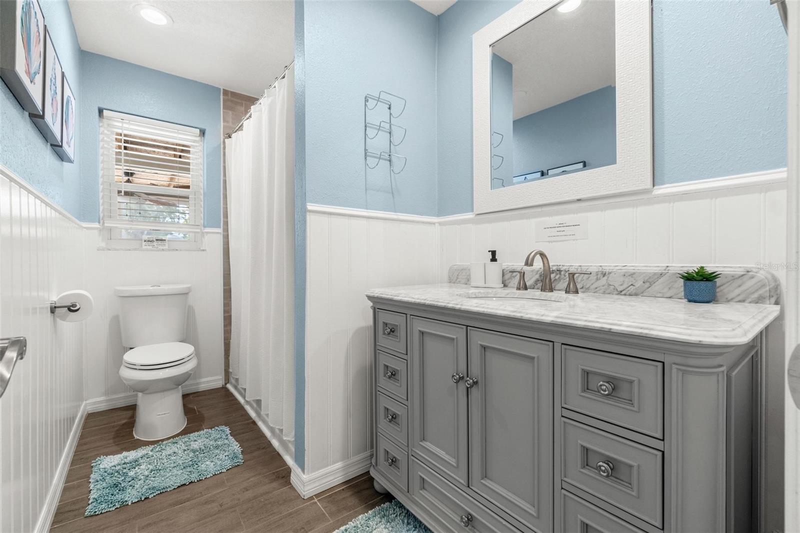 Image 14 of 37 For 10339 111th Street
