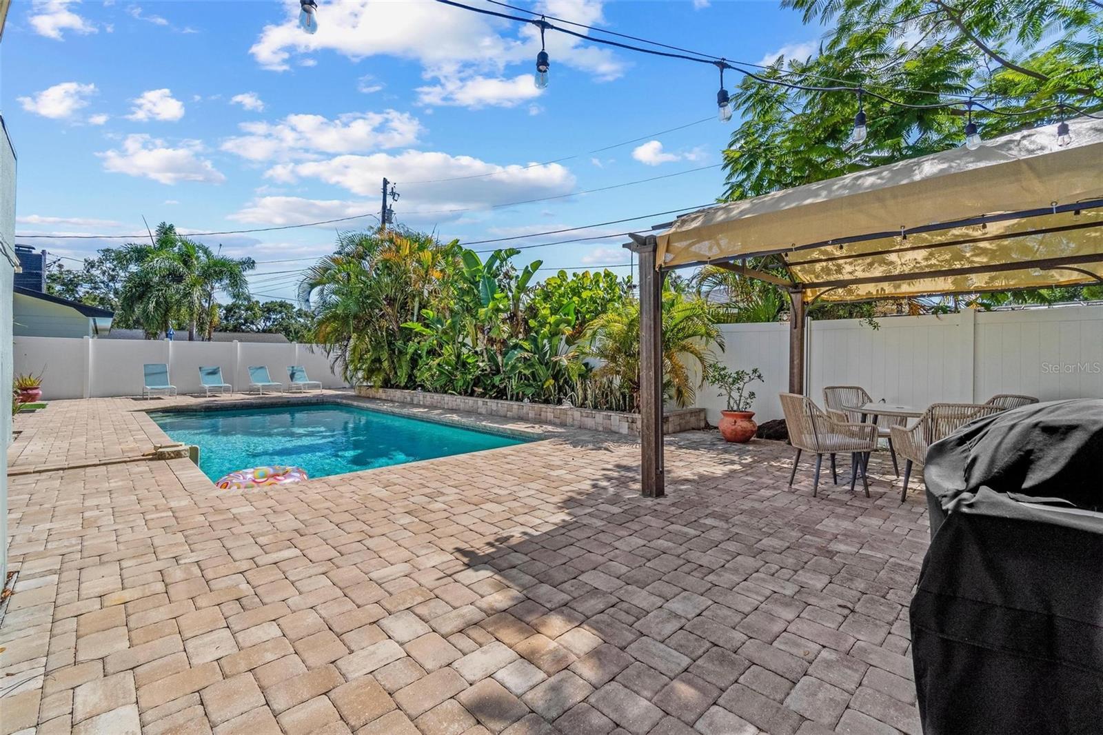 Image 31 of 37 For 10339 111th Street
