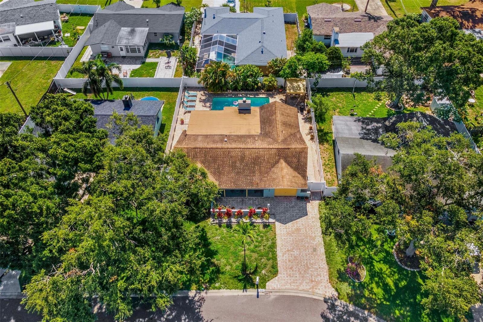 Image 33 of 37 For 10339 111th Street