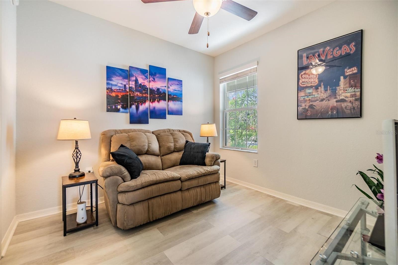 Image 17 of 25 For 7414 Indigo Oasis Court
