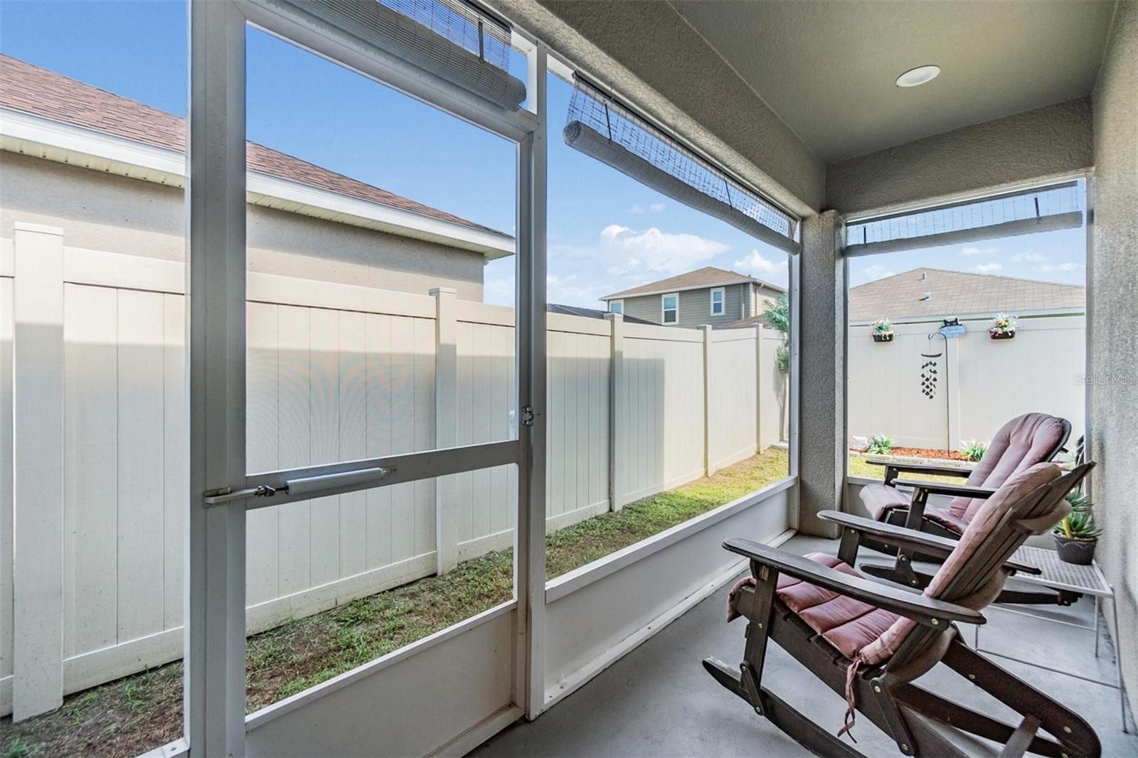 Image 19 of 25 For 7414 Indigo Oasis Court