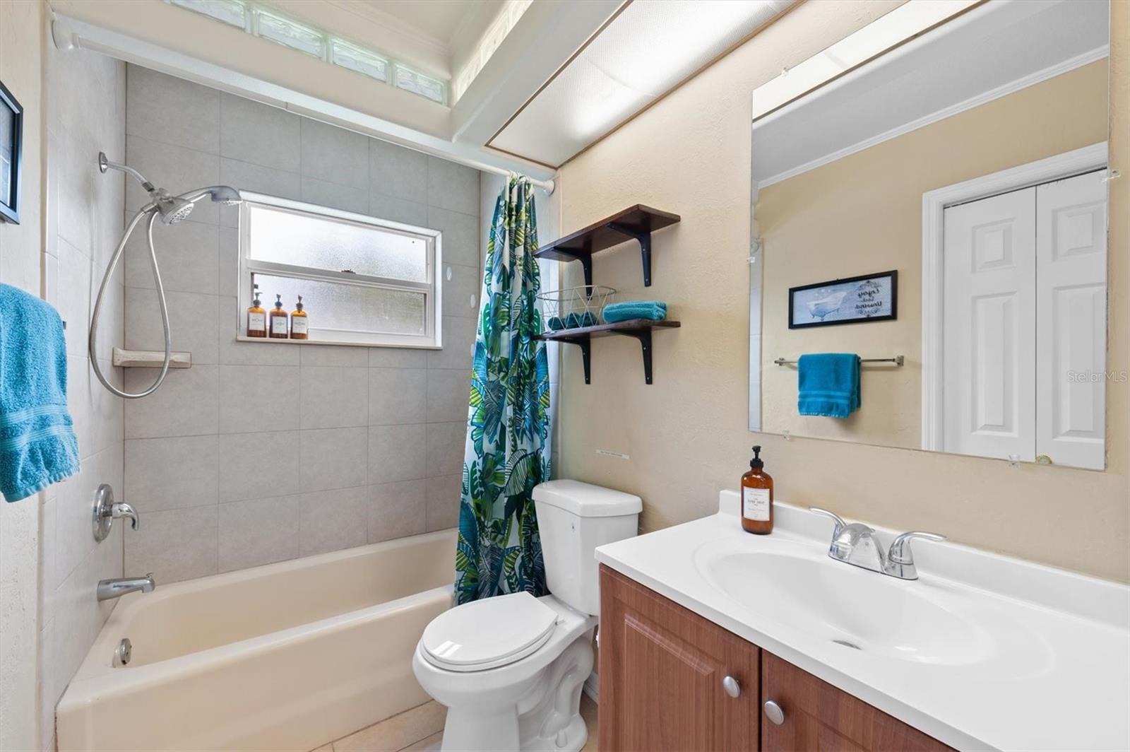 Image 15 of 22 For 3905 31st Avenue W