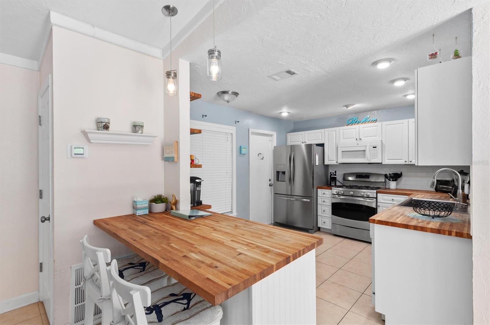 Image 6 of 22 For 3905 31st Avenue W