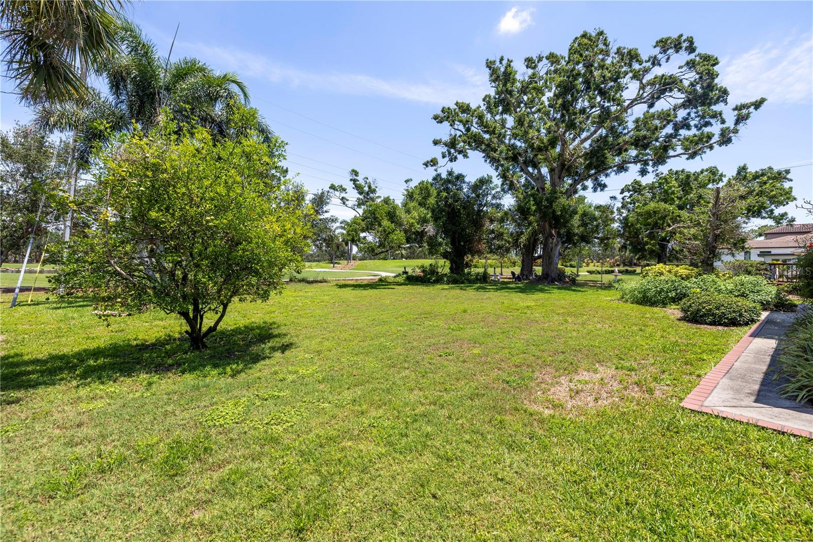 Image 12 of 27 For 167 Almedo Way Ne