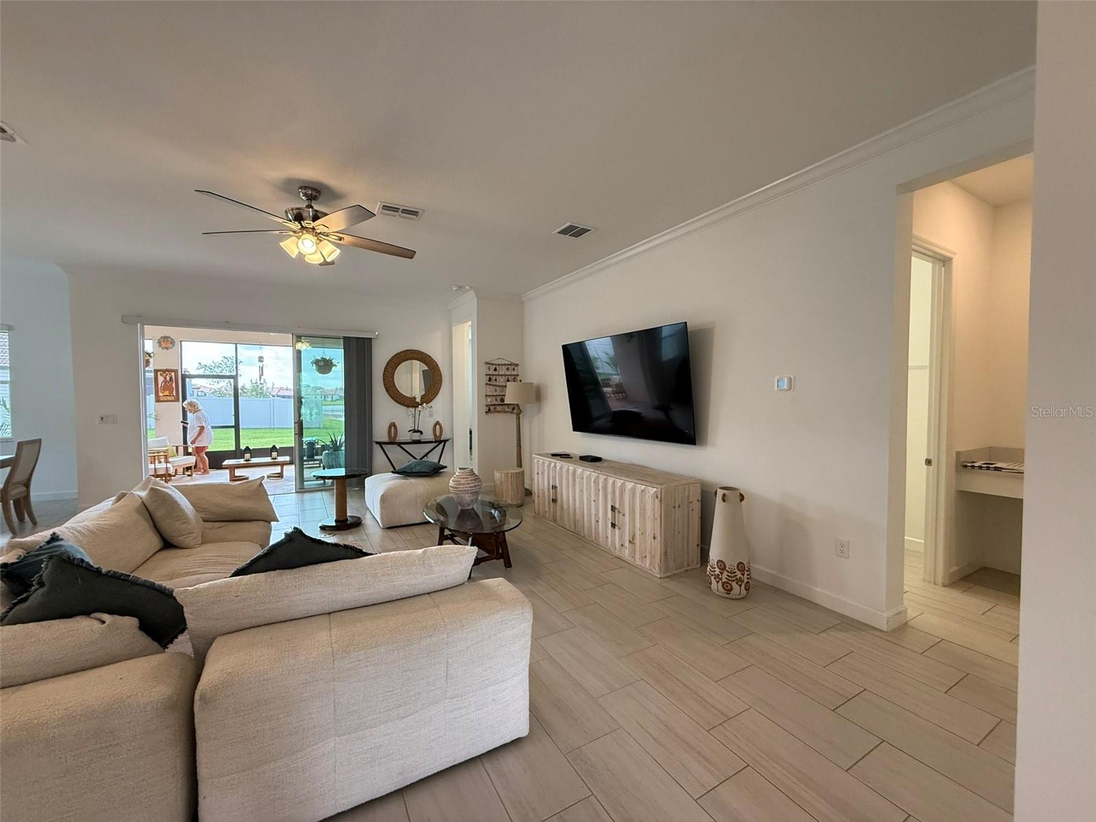 Image 28 of 90 For 17304 Scuba Crest Street