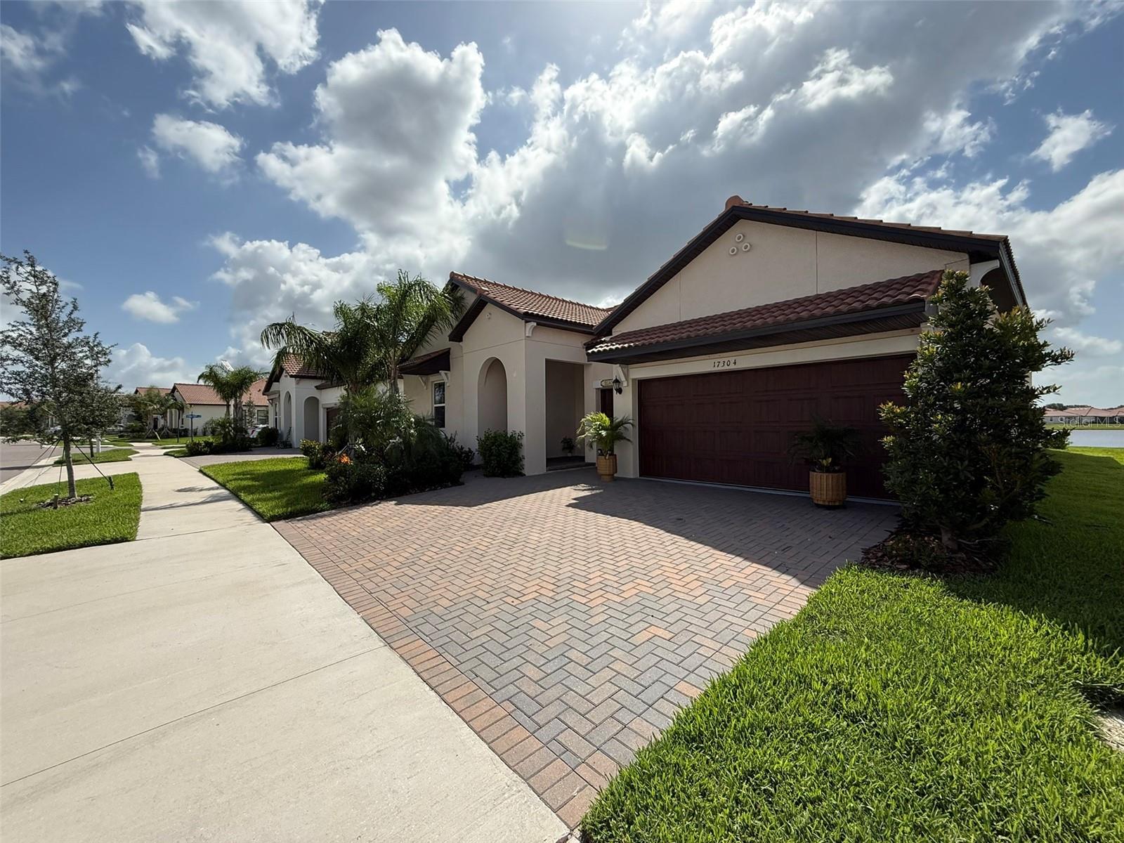 Image 55 of 90 For 17304 Scuba Crest Street