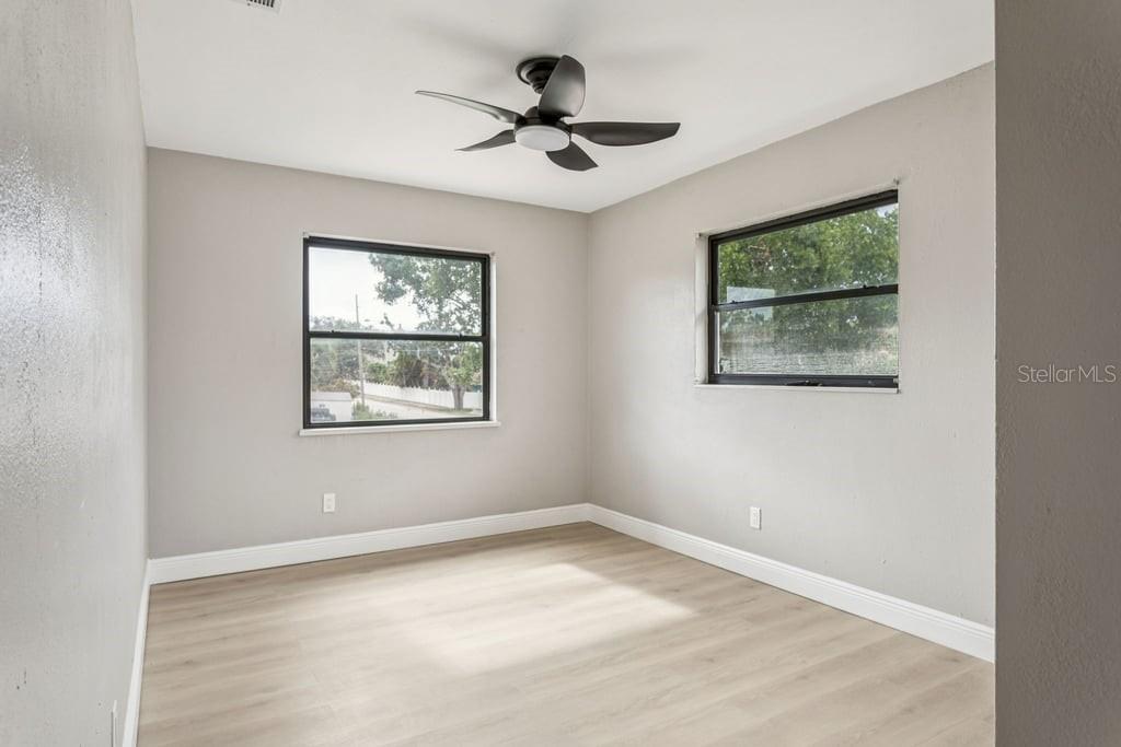 Image 13 of 25 For 8200 136th Street