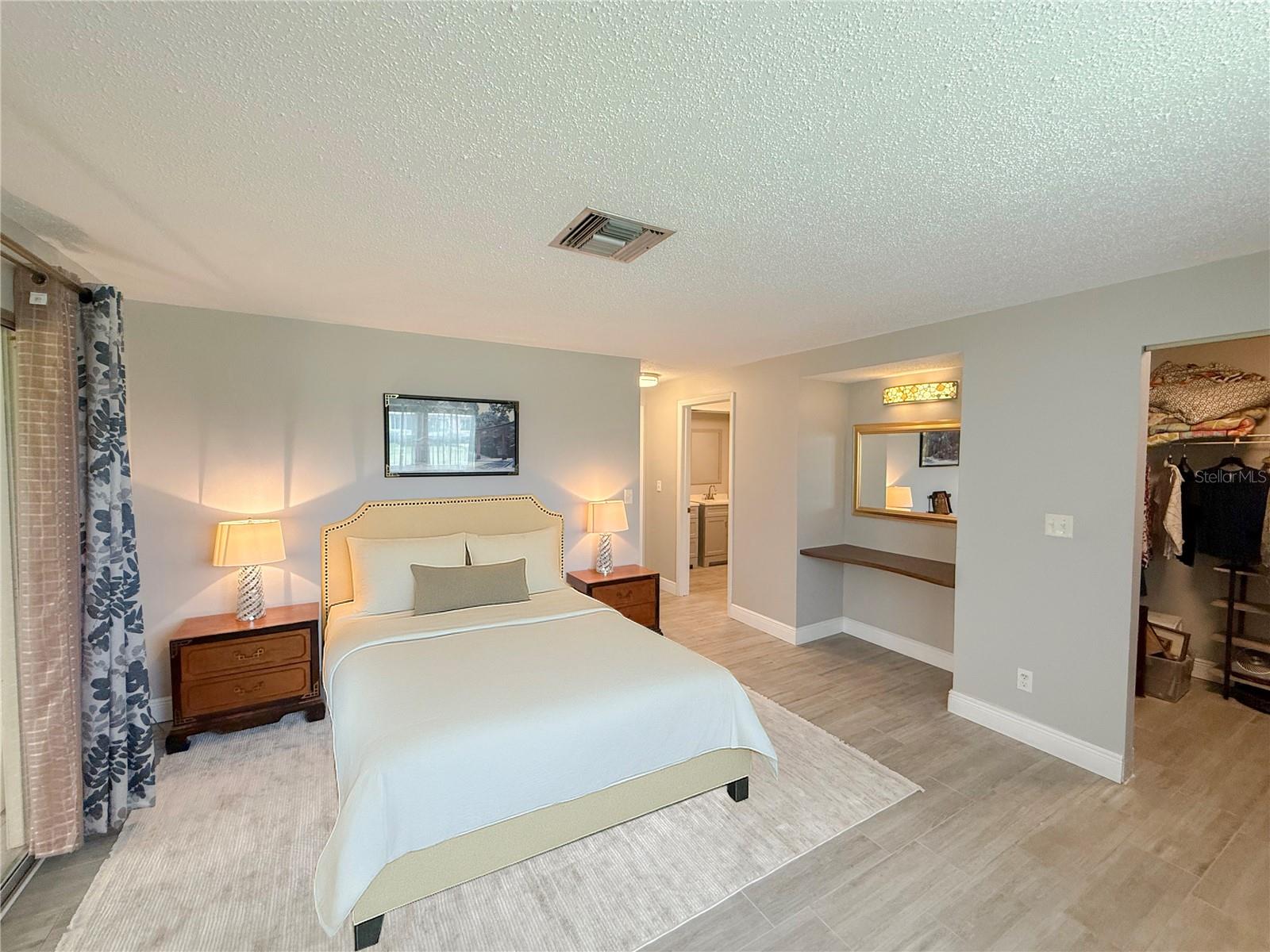 Image 15 of 23 For 3854 Trophy Boulevard