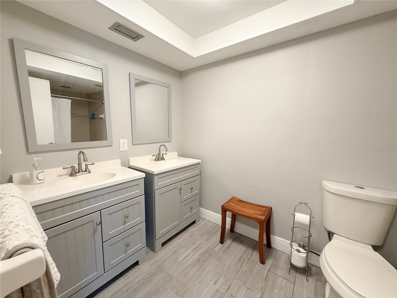 Image 17 of 23 For 3854 Trophy Boulevard
