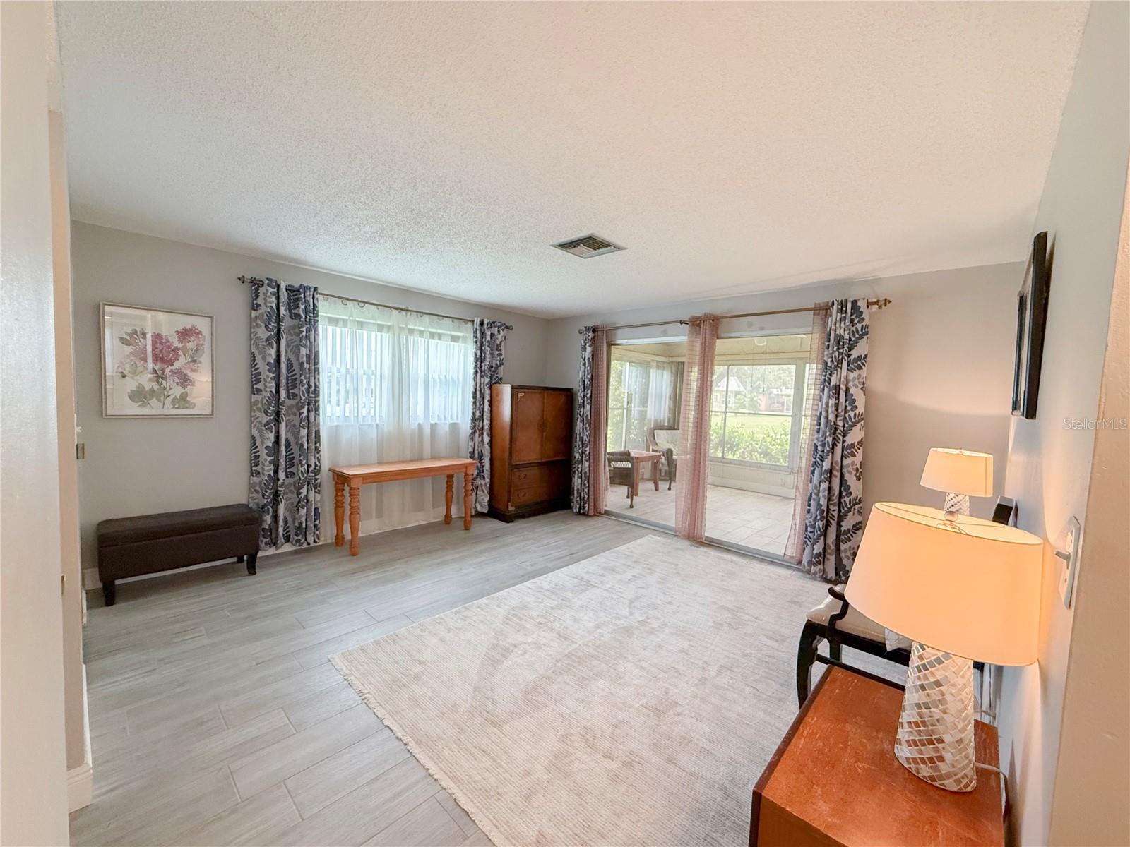 Image 19 of 23 For 3854 Trophy Boulevard