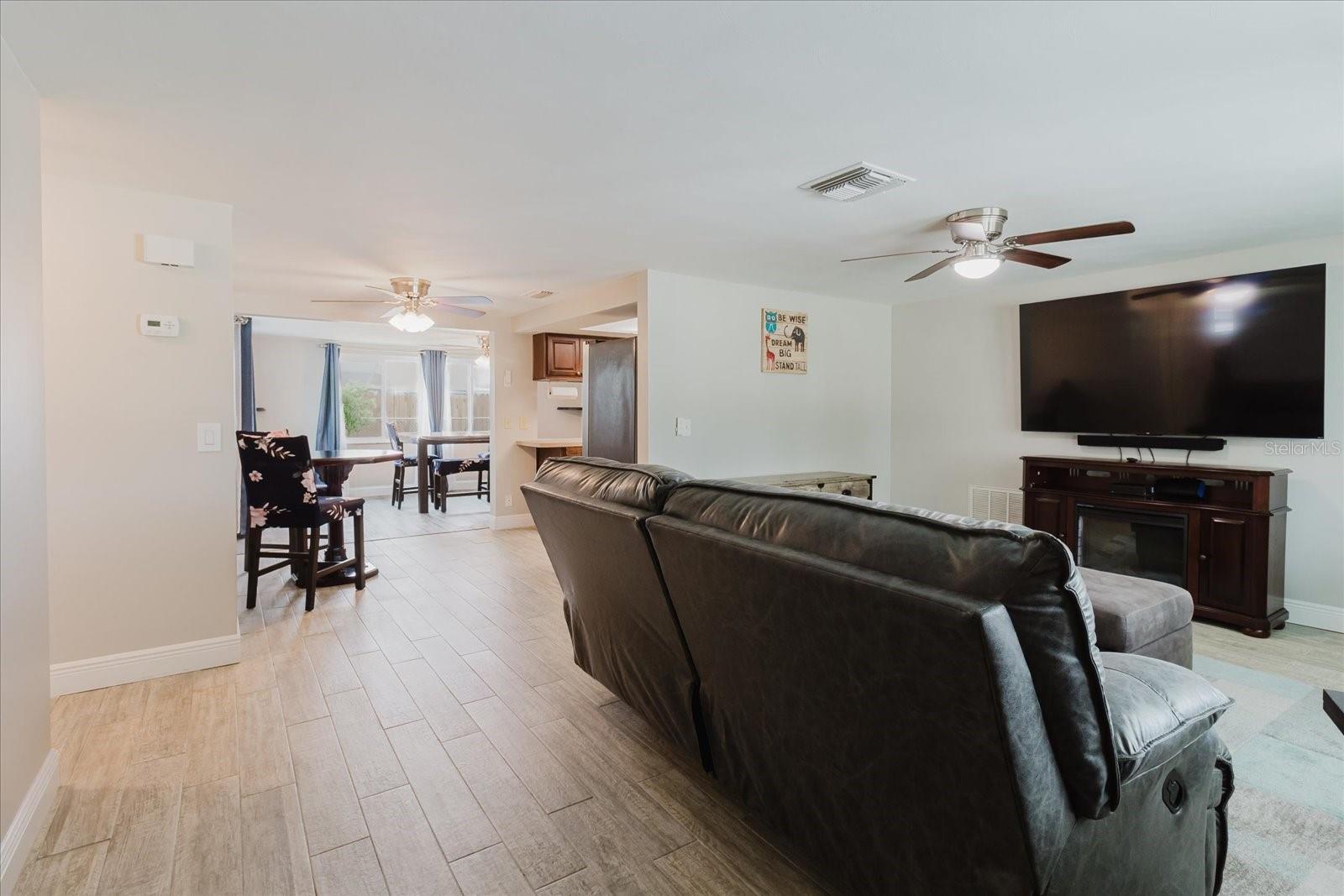 Image 28 of 92 For 5840 Liddell Drive