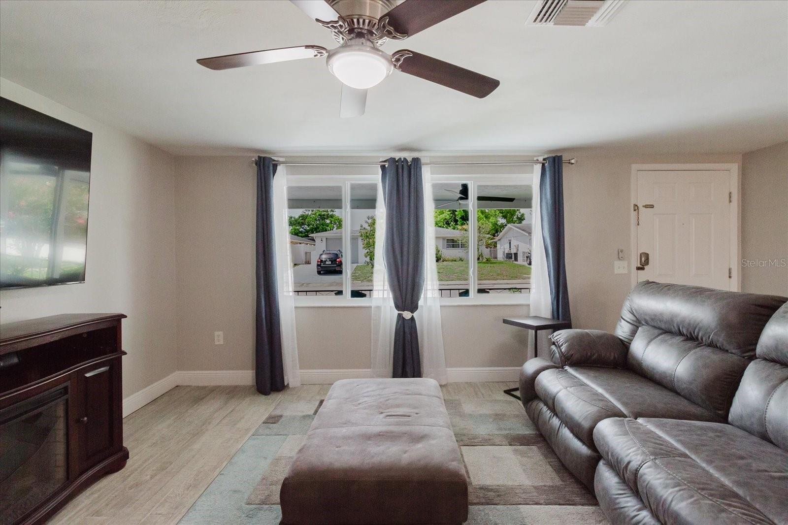 Image 33 of 92 For 5840 Liddell Drive