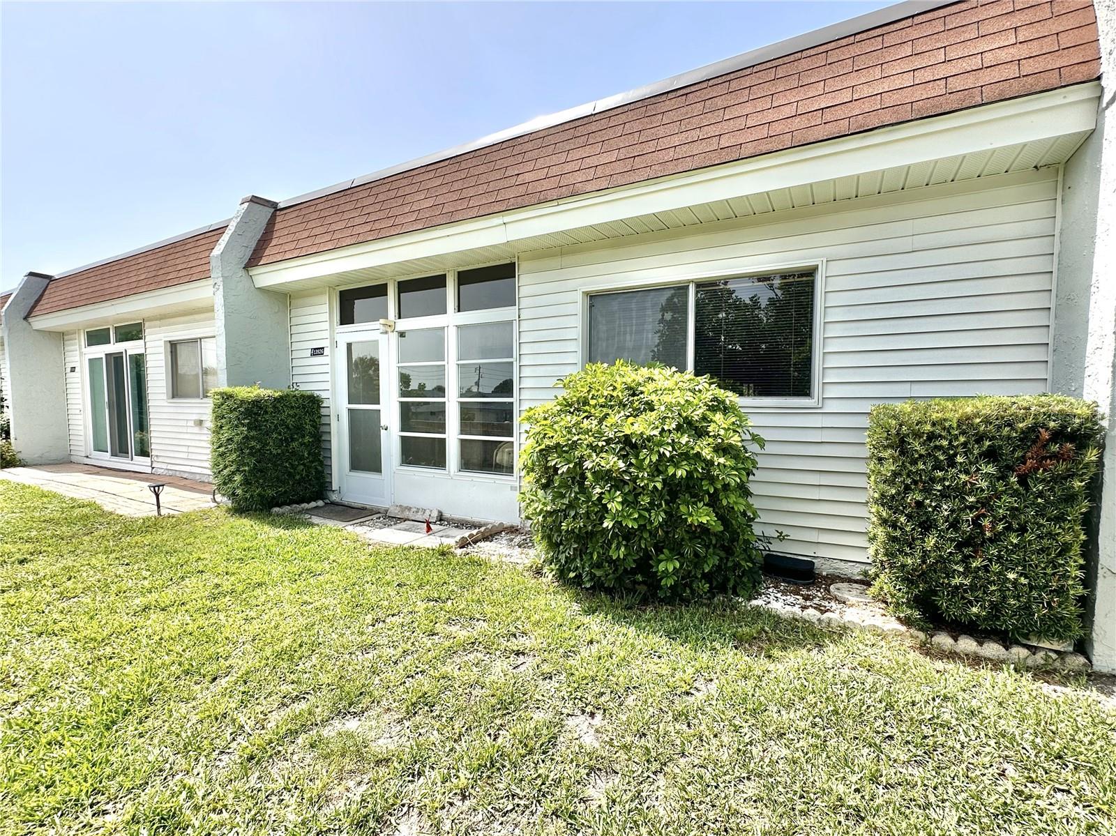 Image 23 of 35 For 13926 Mission Oaks Boulevard