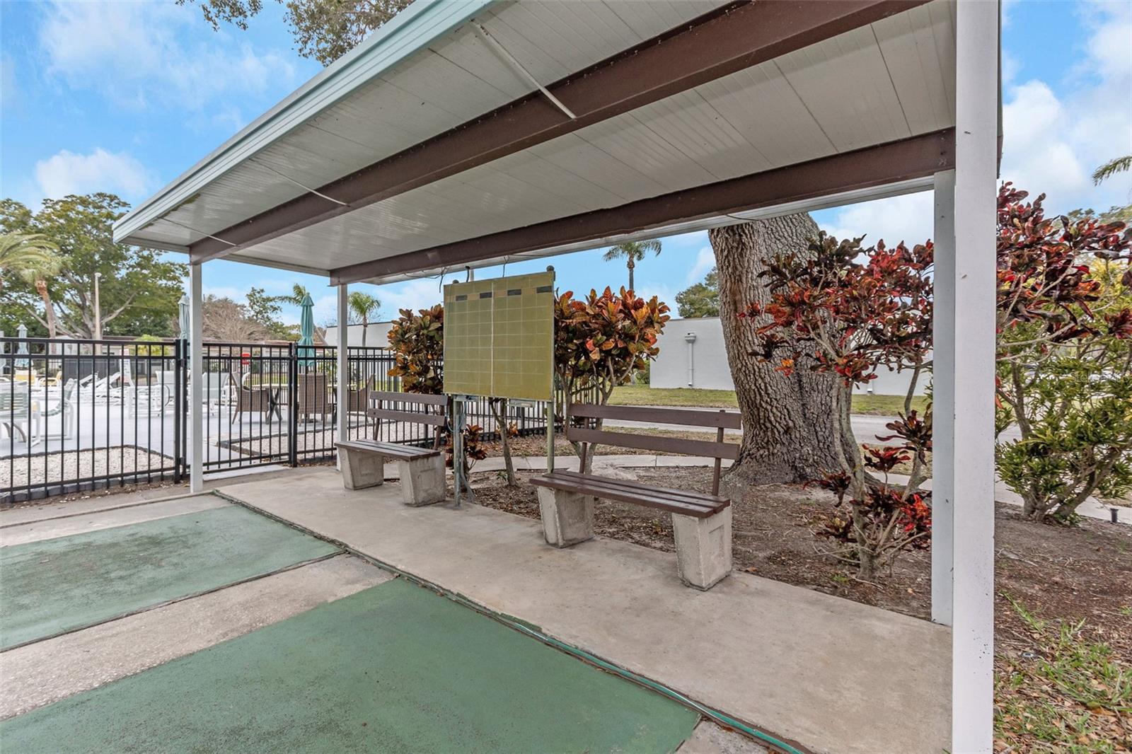 Image 29 of 35 For 13926 Mission Oaks Boulevard