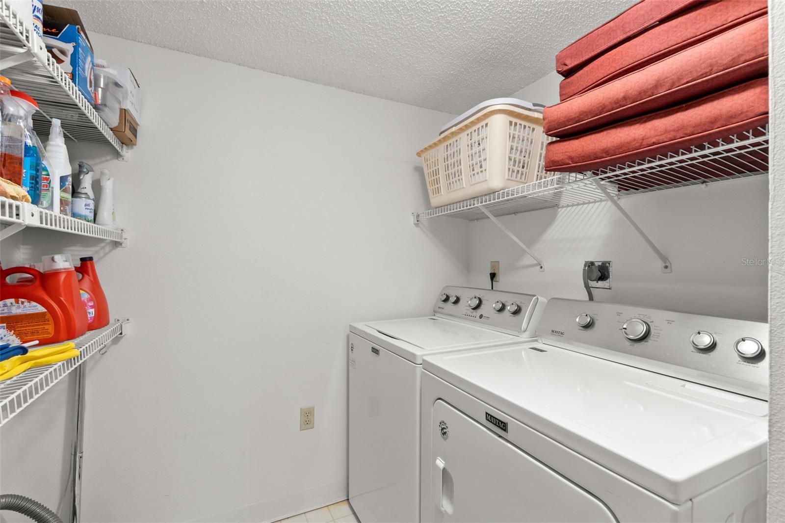 Image 19 of 23 For 2699 Pine Ridge Way E H2