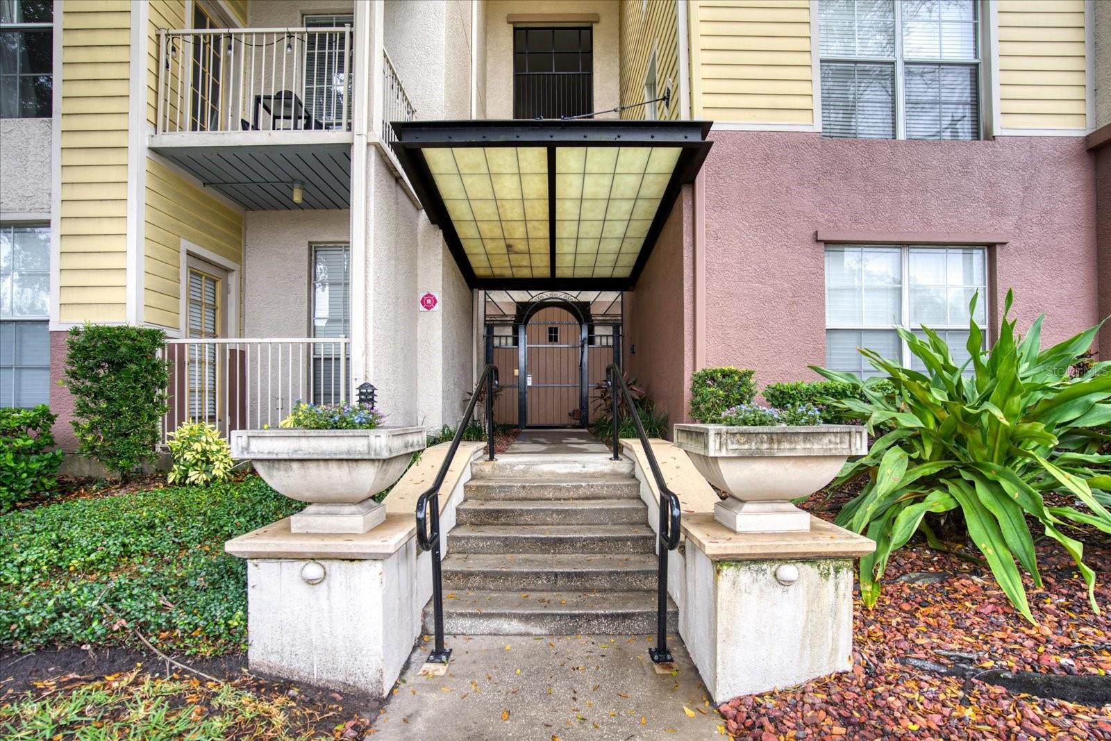 Image 2 of 13 For 402 Armenia Avenue 120