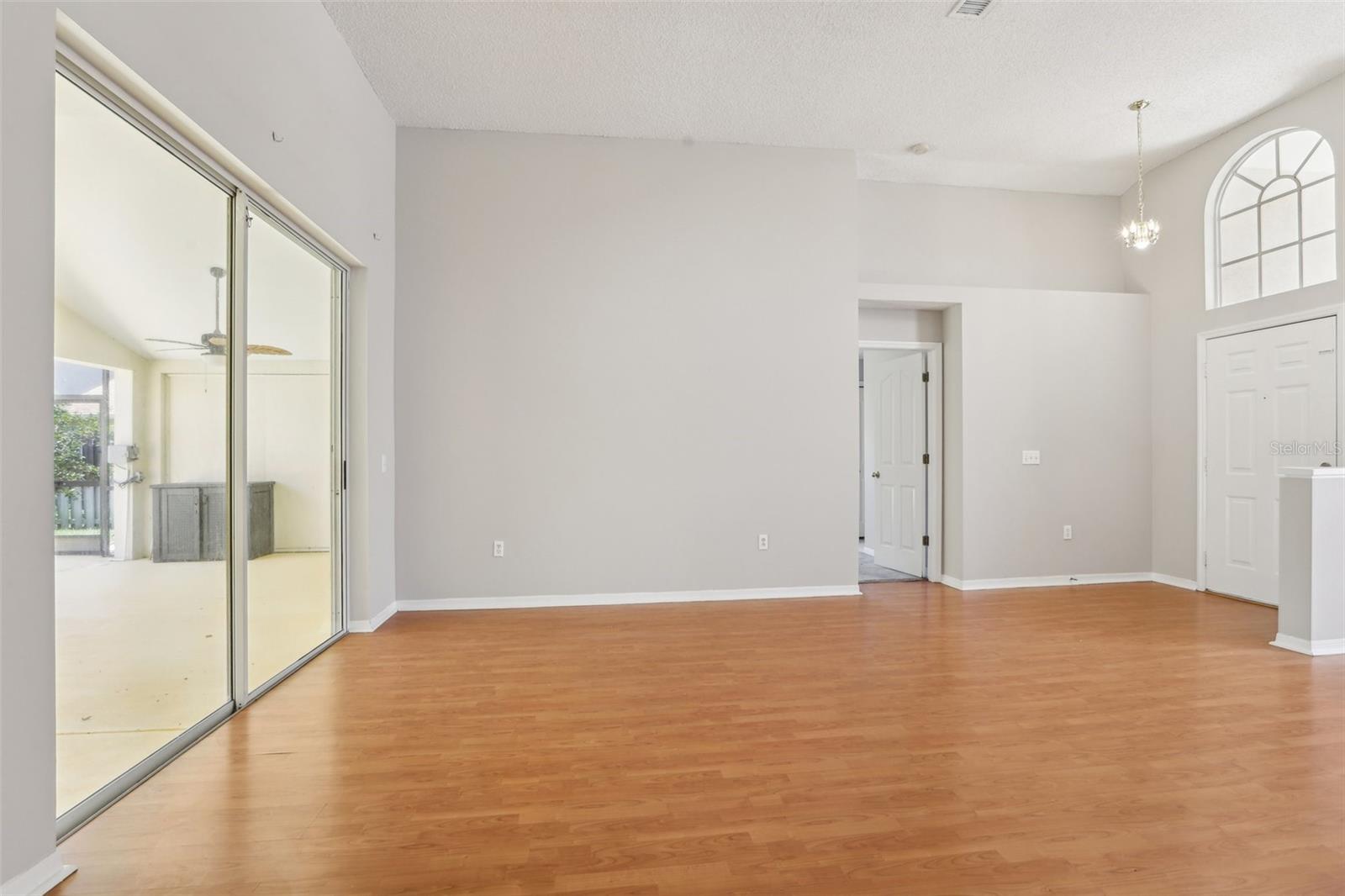 Image 14 of 59 For 9029 Westbay Boulevard